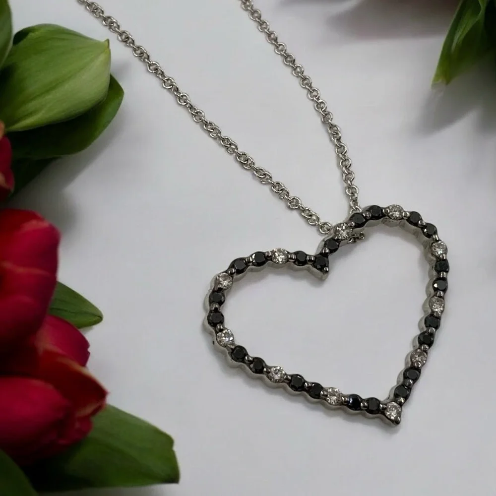 18k White Gold Diamond Heart Pendant Necklace, Milan Italy 750 Gold, 18” Chain - Picture 2 of 14